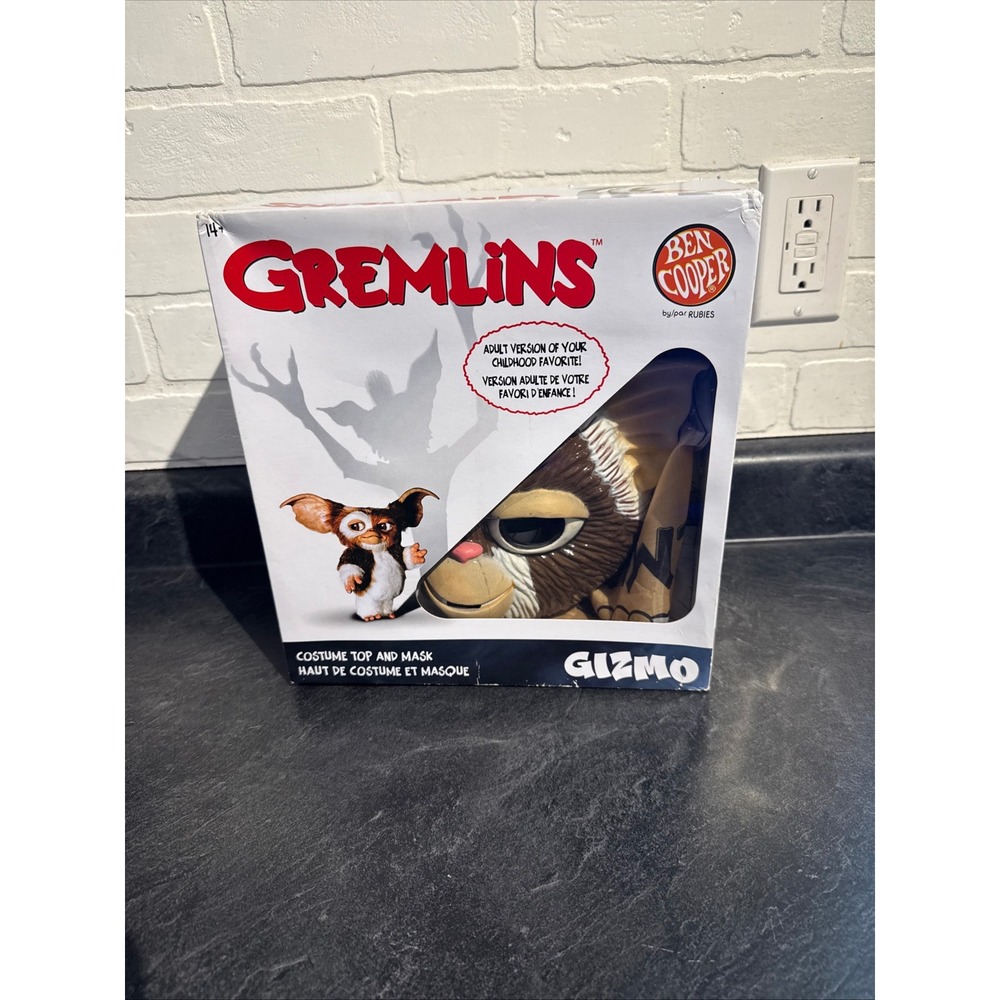 Ben Cooper Gremlins Gizmo Costume Top and Mask Adult Version looks Small